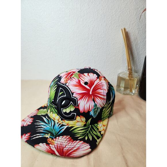 DC one Other - DC‎ One Snapback Hat Tropical Floral Print Cap Adjustable Flat Bill DC Logo